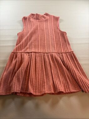 tinywilloww Mock Neck Sleeveless Flared Blouse Size Medium